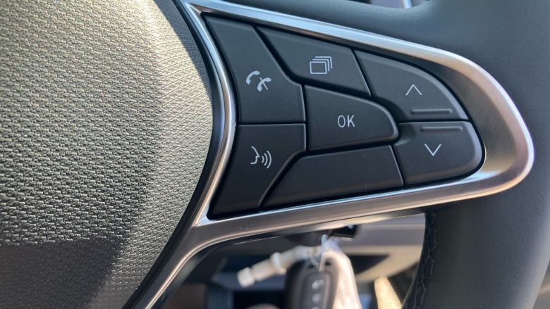 Renault Trafic Swb Diesel SL30 Blue dCi 130 Extra [Safety] Van